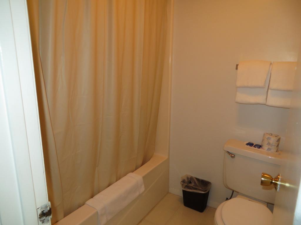 Scottish Inns Motel - Osage Beach Phòng bức ảnh